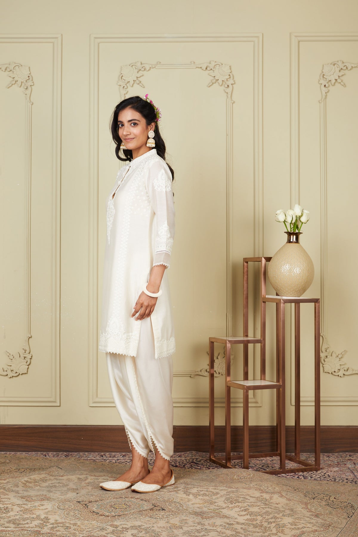 Ayanna - Daisy ivory short kurta with dhoti