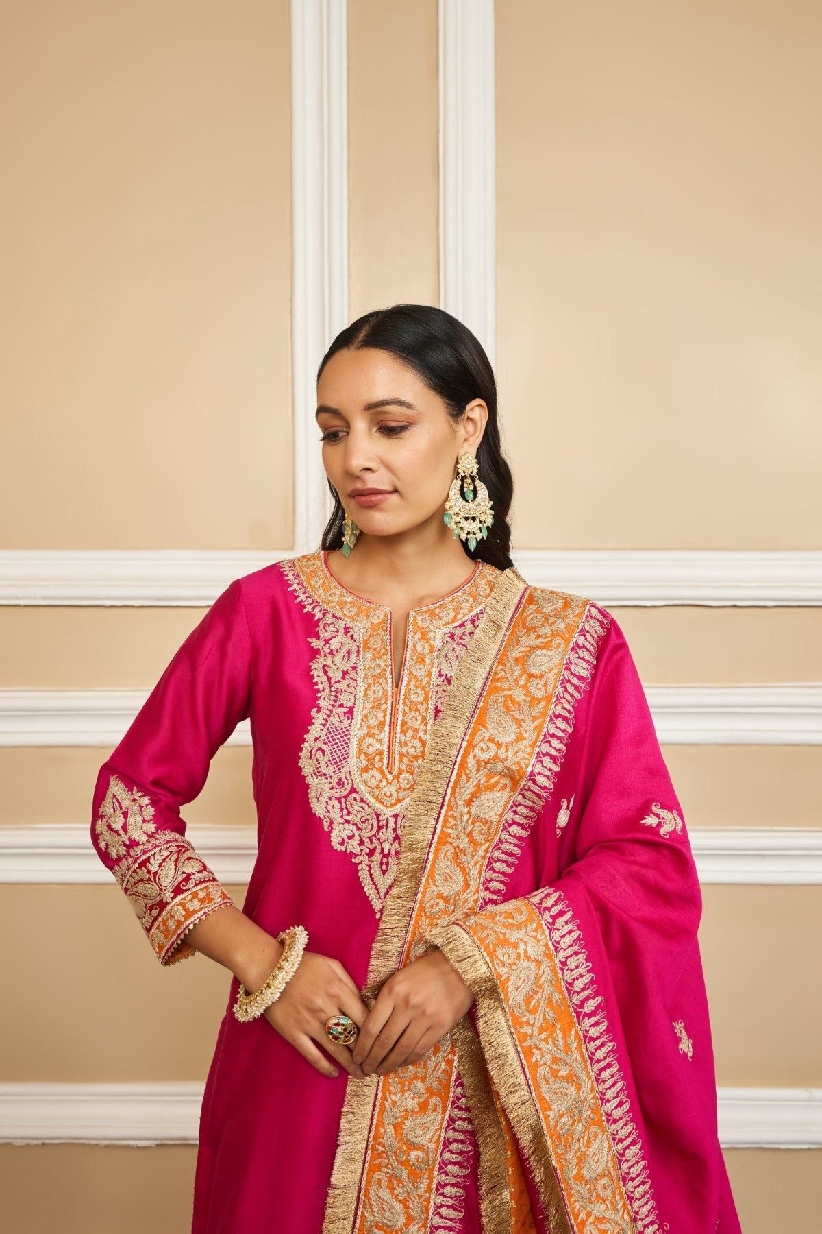 AMIRA - Rani Hotpink SHORT KURTA WITH SHARARA AND ODHNI