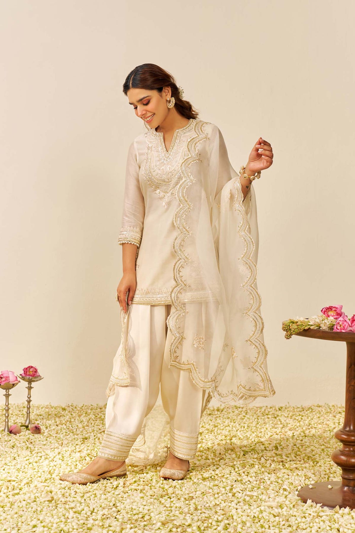SARA - Daisy Ivory SHORT KURTA WITH SALWAR (LXRTS)