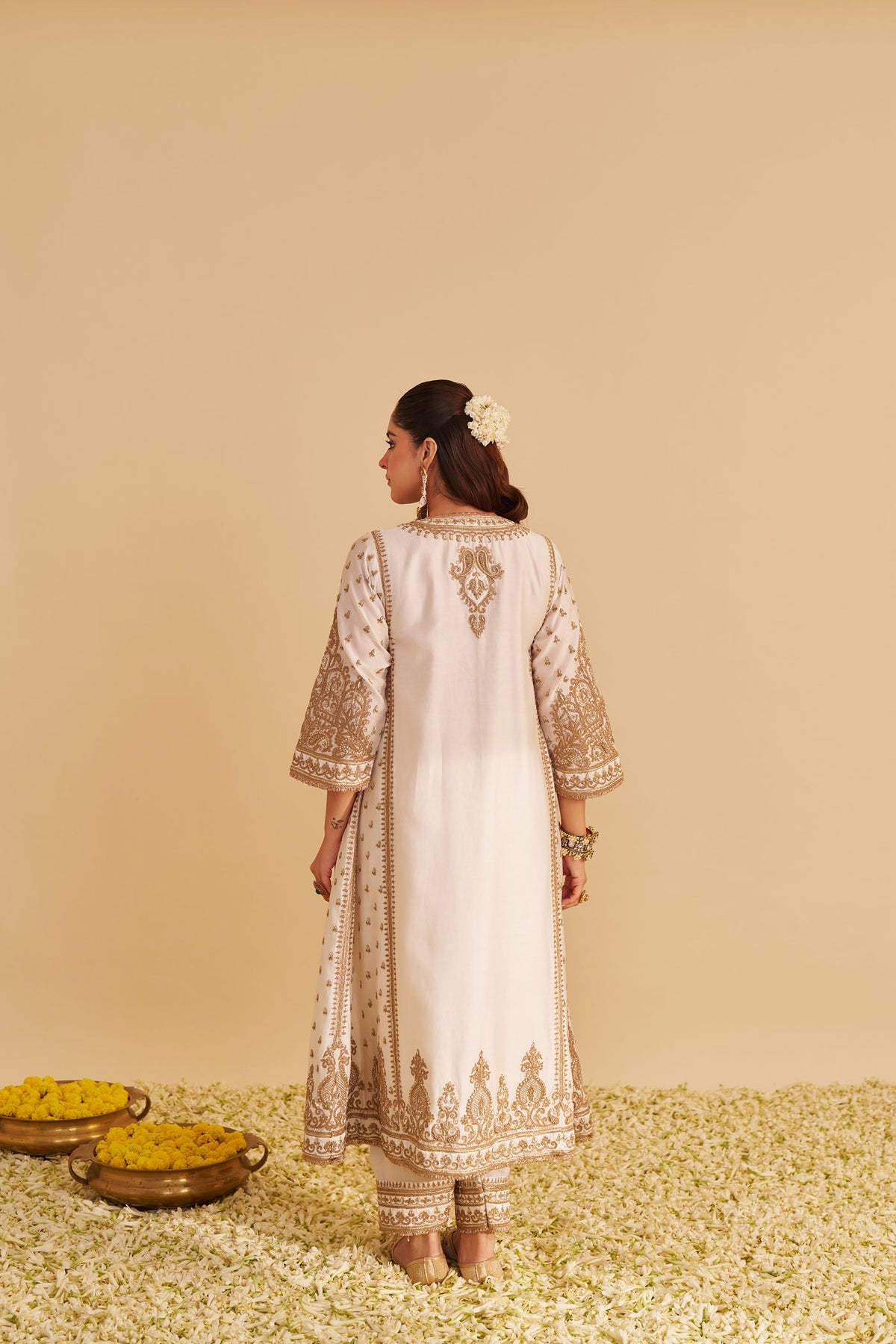 Zoya - Dabka Zardozi Embroidered Rich Banarasi Kalidaar Daisy Ivory Long Chauga Set (LXRTS)