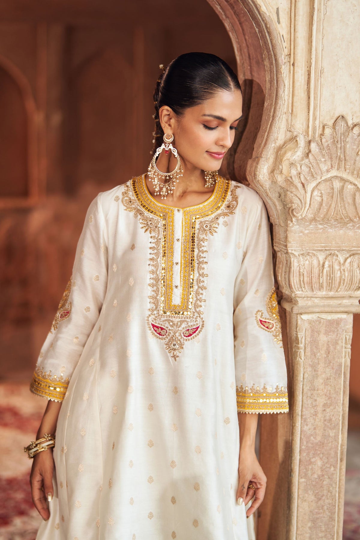 INAAYAT - DAISY IVORY CHAUGA WITH SALWAR