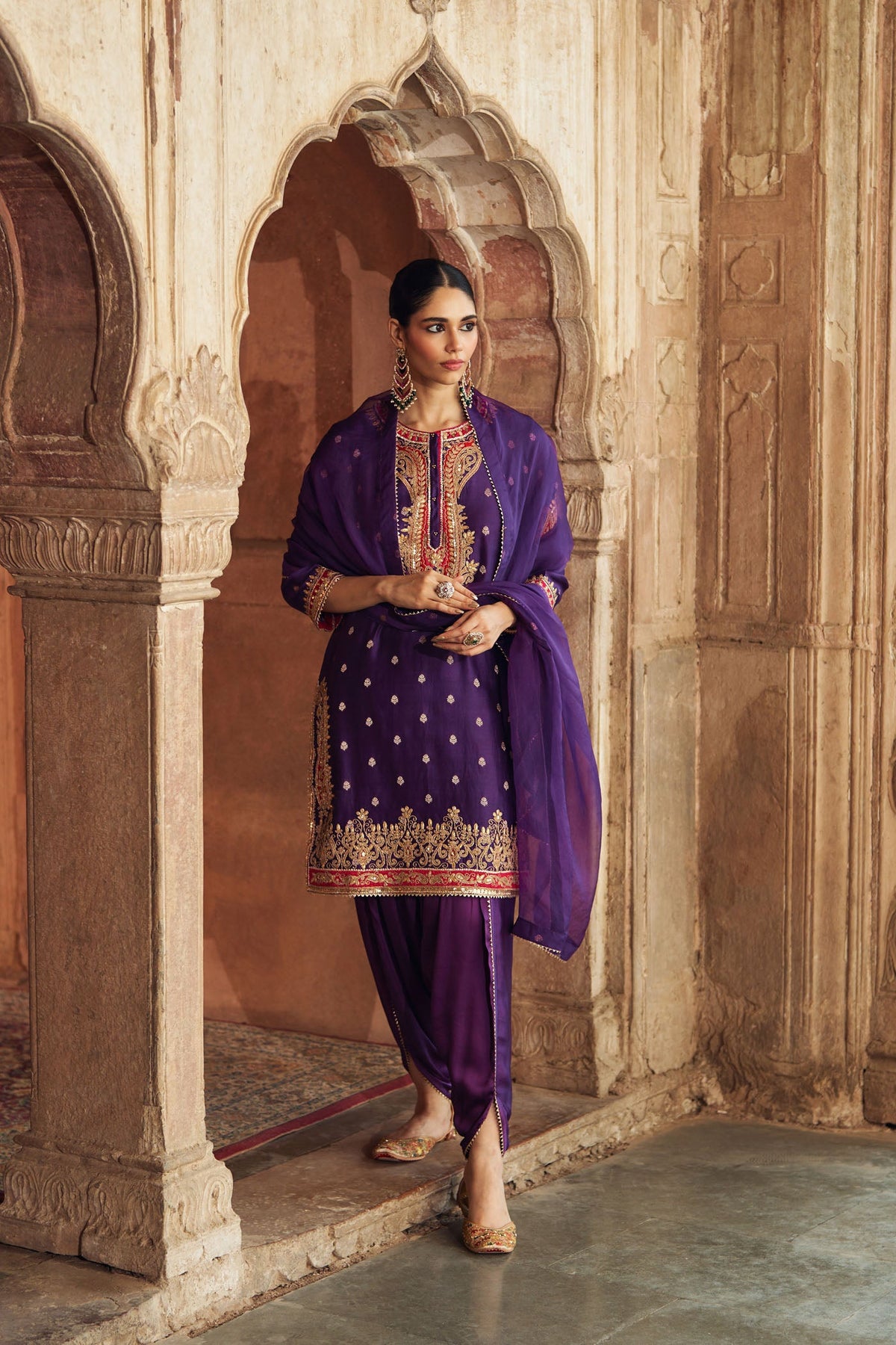 Ishna Batra In FAHMIDA - DEEP PURPLE SHORT KURTA WITH TULIP PANT