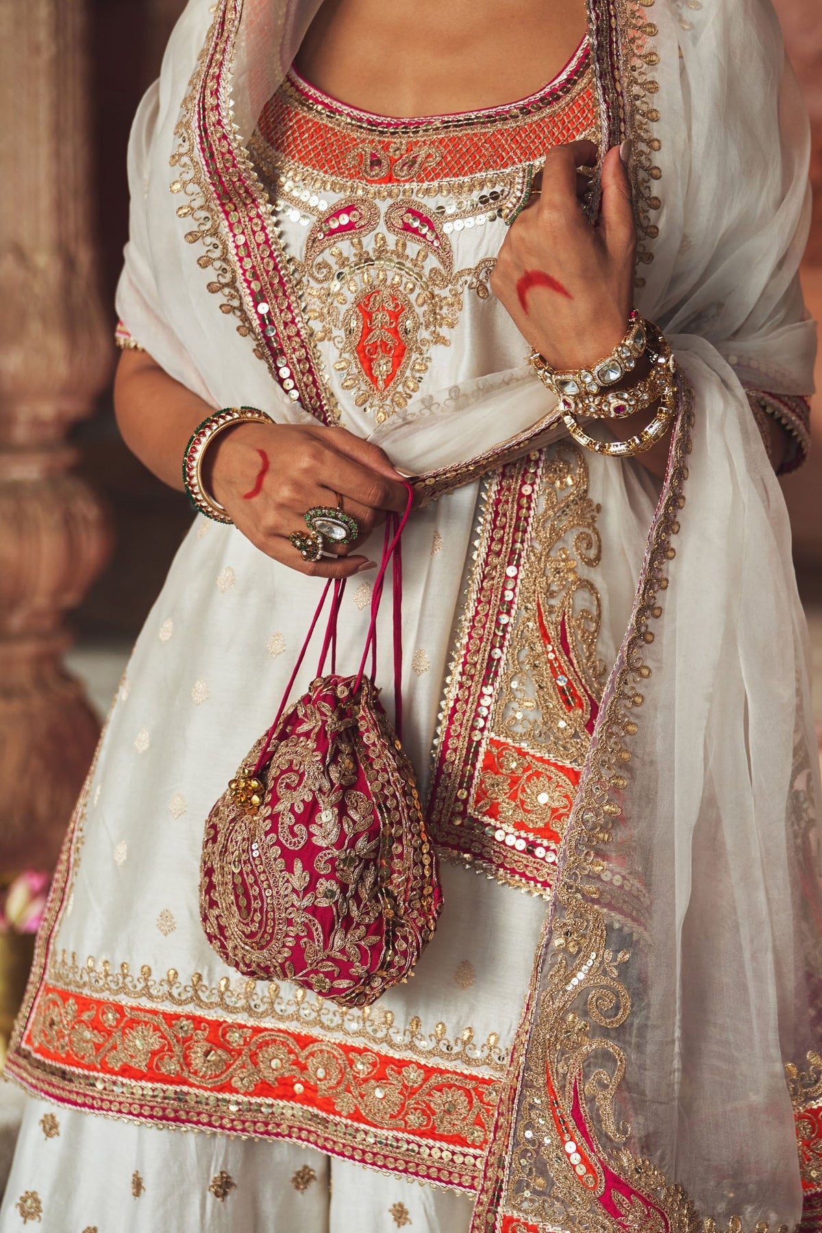 SAMREEN - DAISY IVORY SHORT KURTA WITH SHARARA AND DUPATTA (Lxrts)