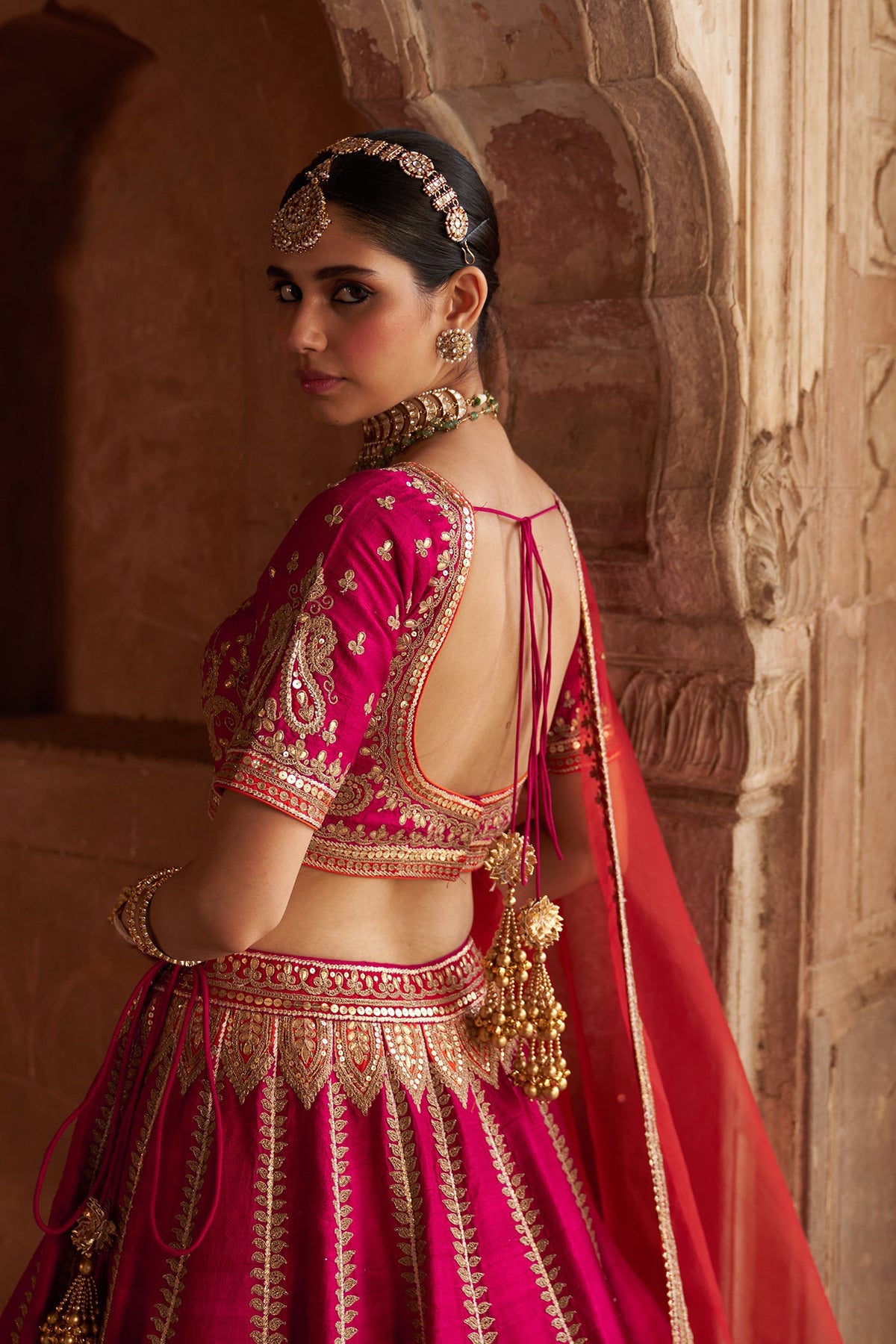 AMARA - Rani Hotpink LEHENGA