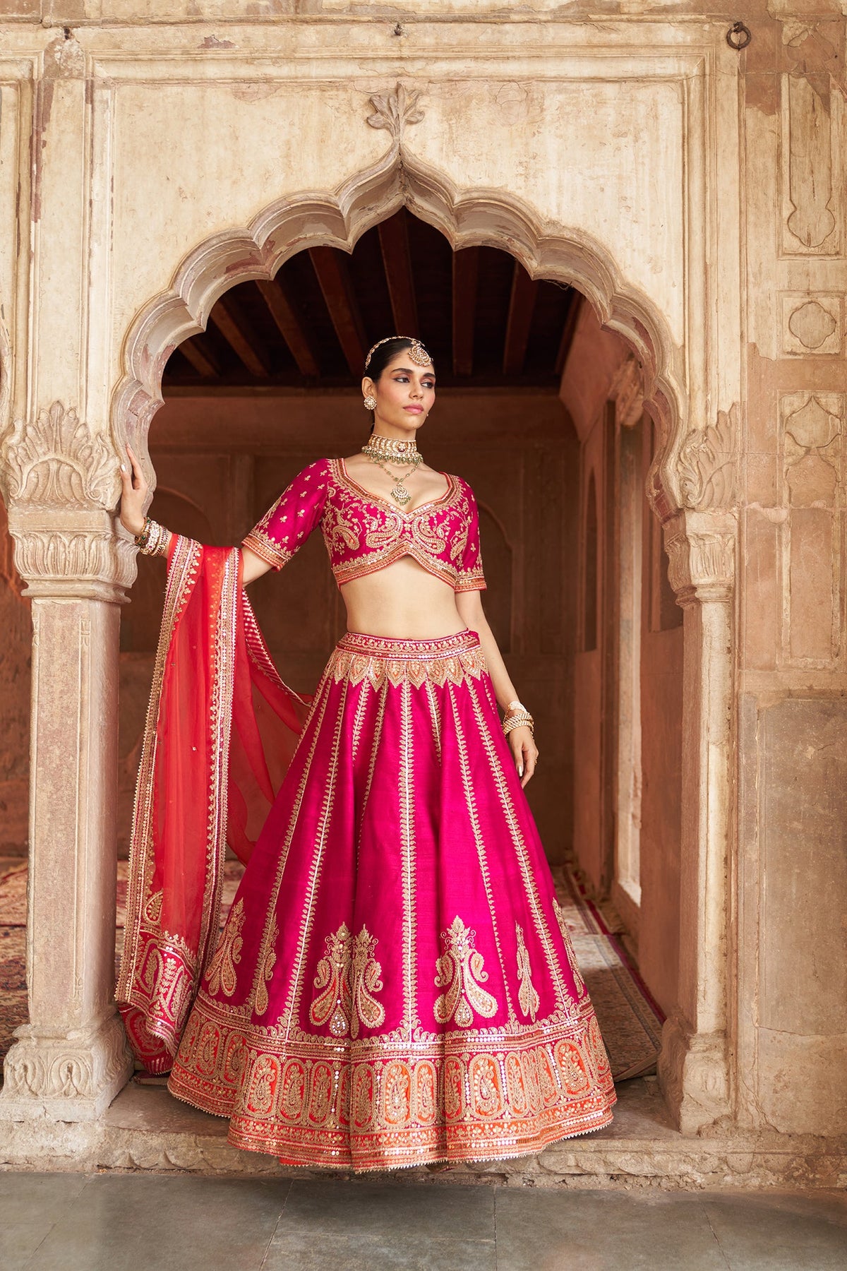 AMARA - Rani Hotpink LEHENGA
