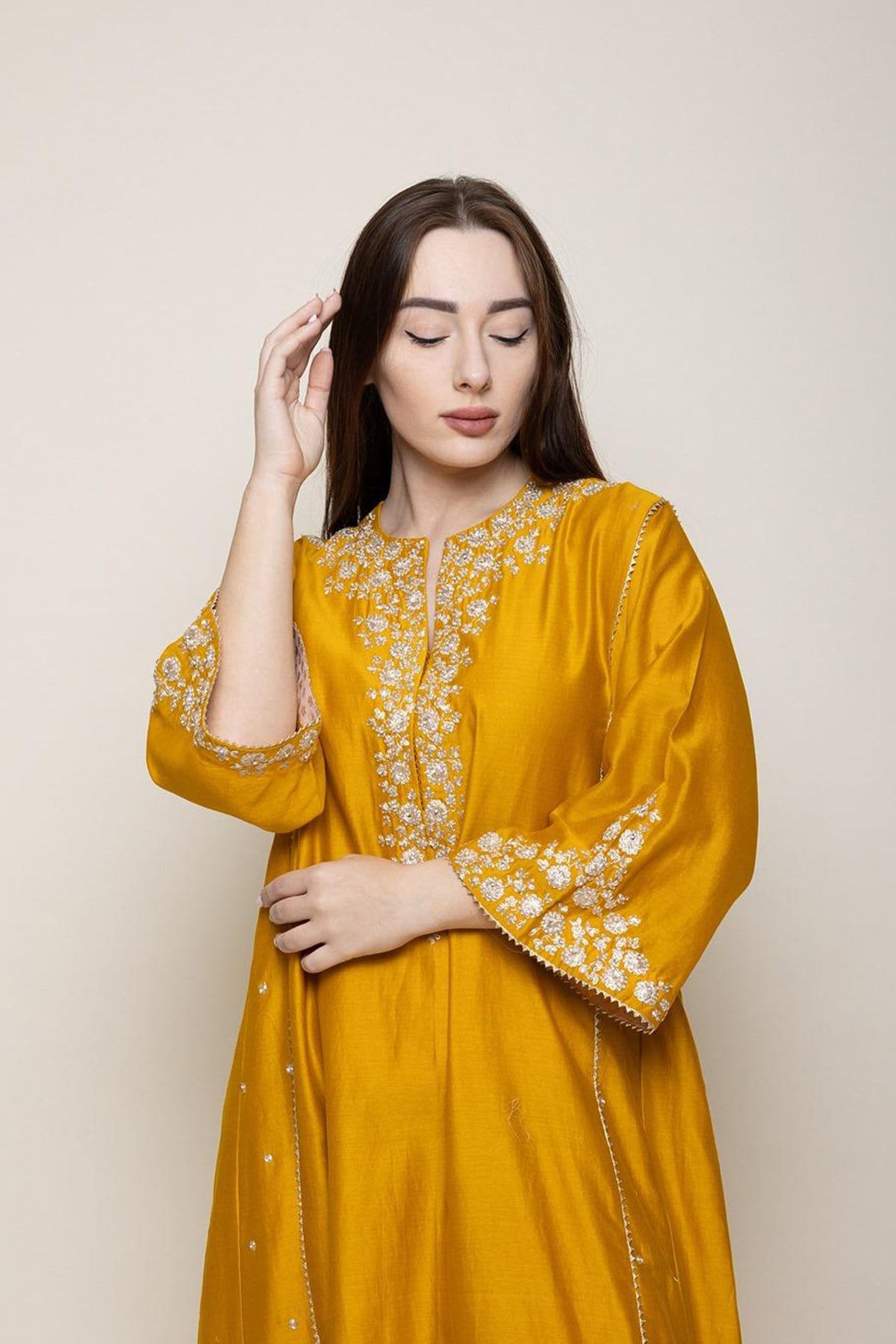 Baarizah - Glaze Mustard Abaya