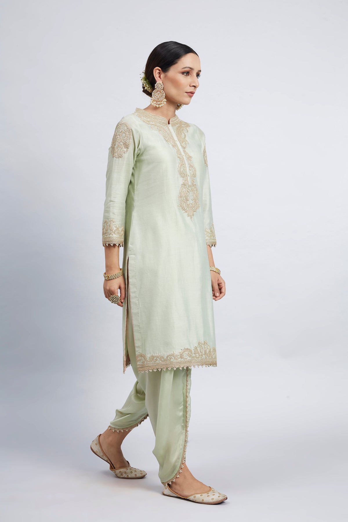 Aabisah- Mint Green Embroidered Kurta With Dhoti