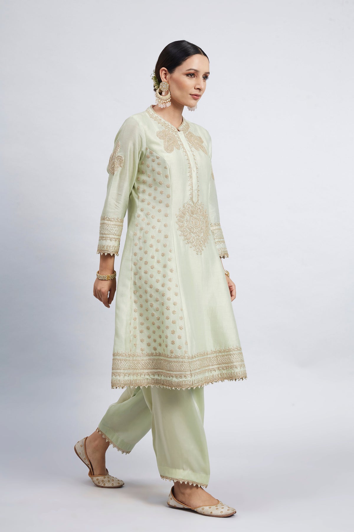 Naazira- Mint Green Tilla Embroidered Kurta Set