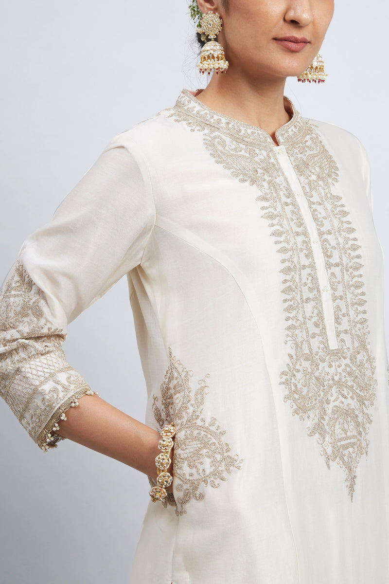 Aadah- White Princess-Cut Long Kurta Set