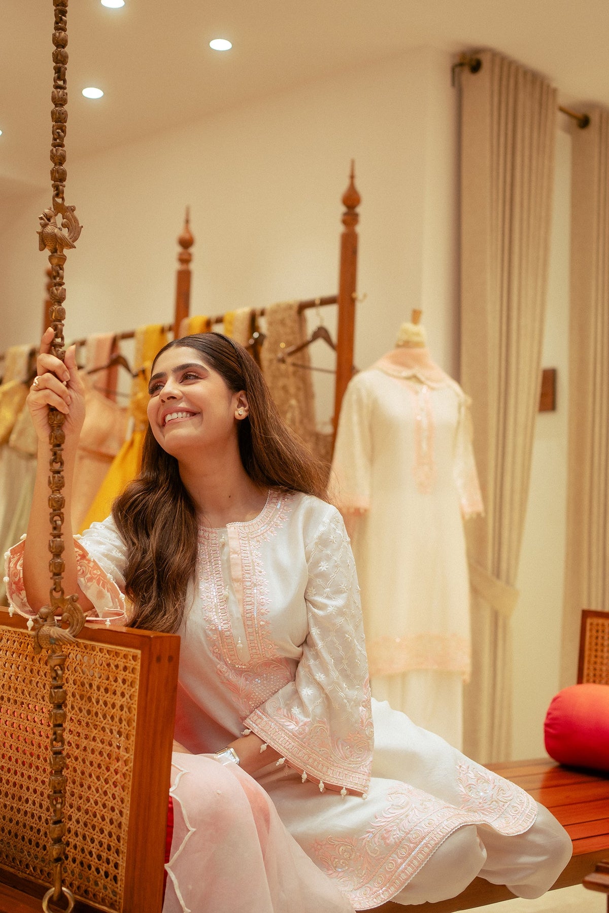 Mehal Kejriwal In RUHI - DAISY IVORY WITH PINK SHORT KURTA AND DHOTI
