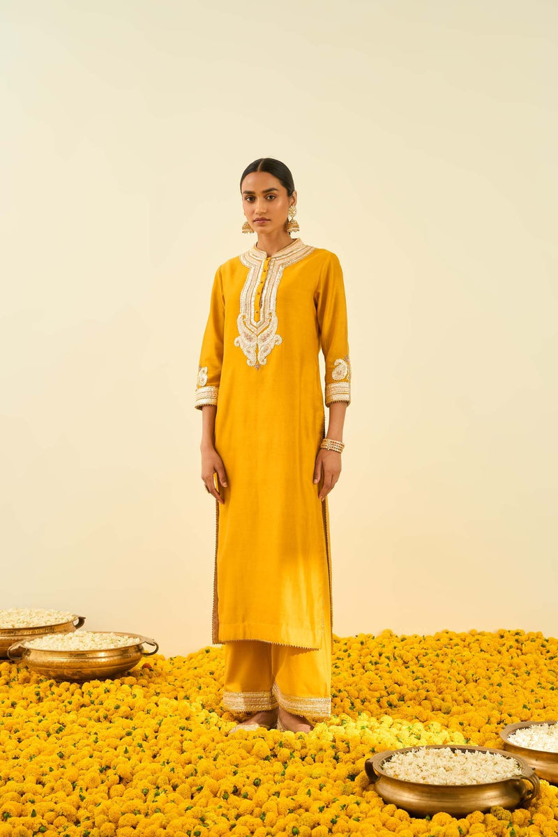 Arisah- Glaze Mustard straight long kurta with palazzo (Lxrts)