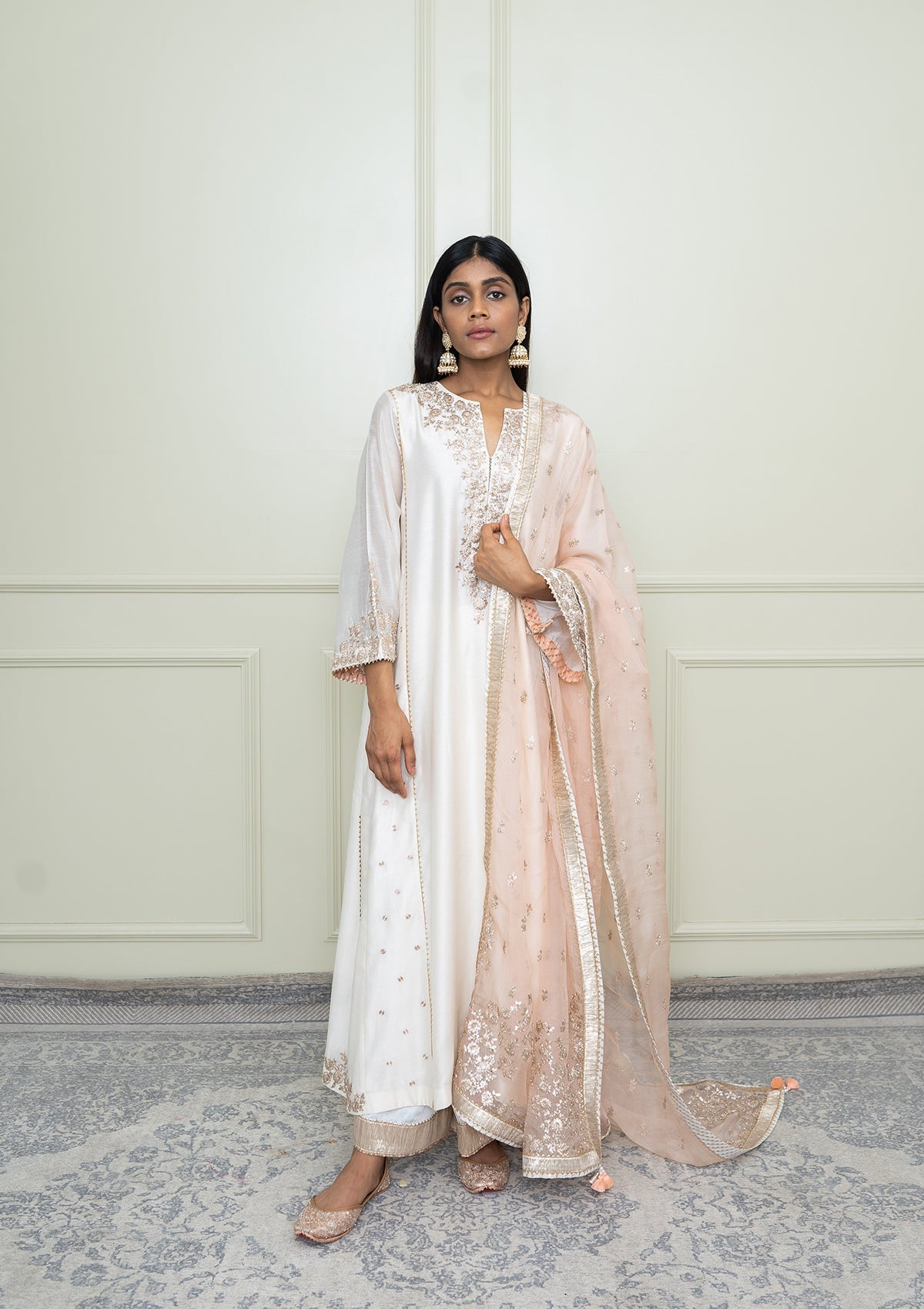 Baarizah-Daisy Ivory Embroidered Chauga Kurta Set