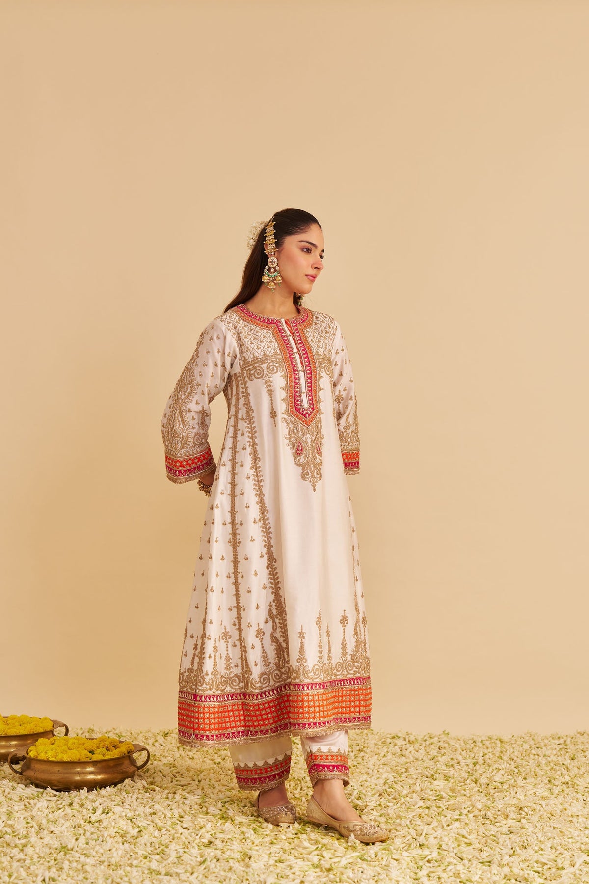 Nargis - Dabka Zardozi Embroidered Rich Banarasi Kalidaar Daisy Ivory Long Chauga Set