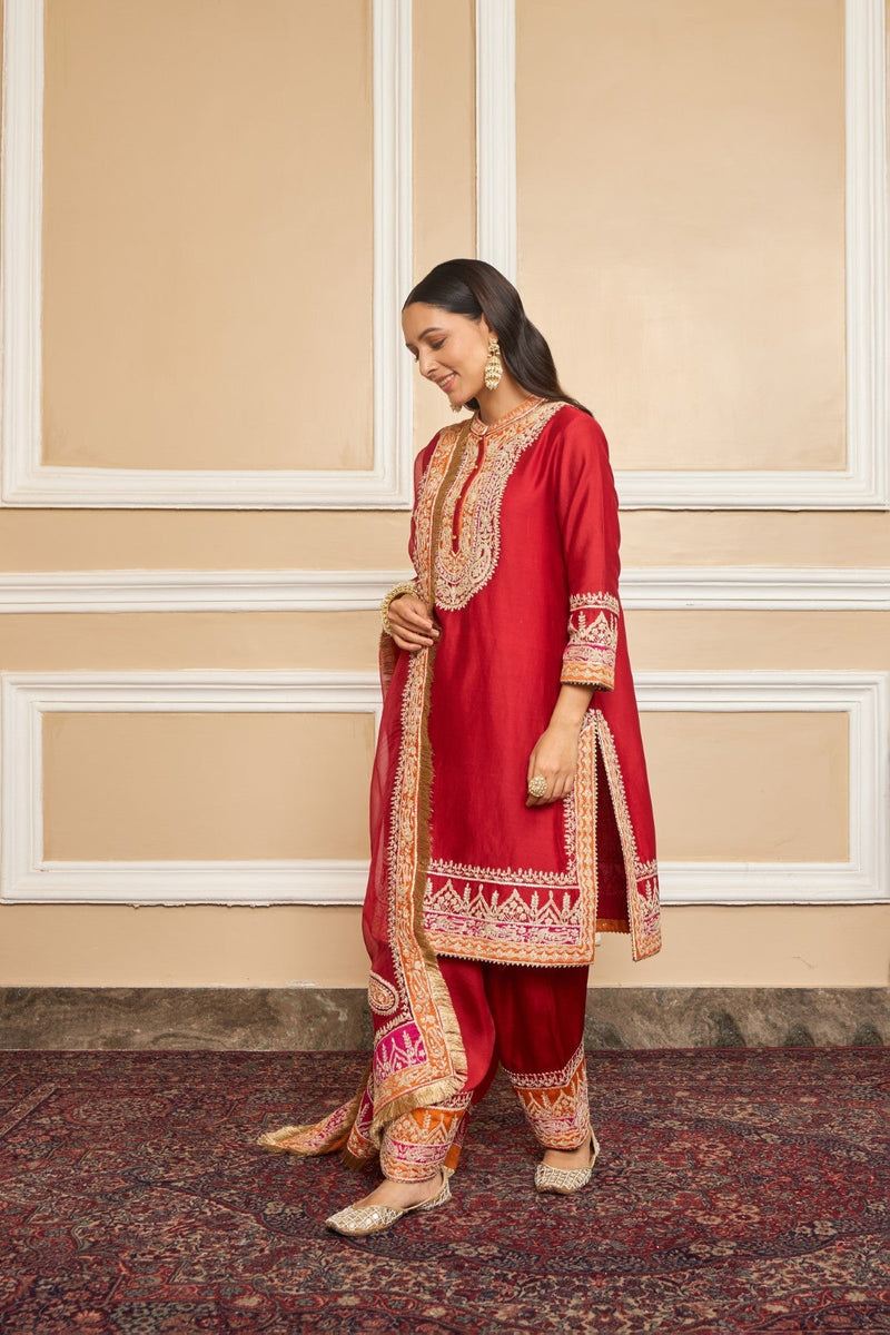 AFSAANA - DEEP RED SHORT KURTA WITH SALWAR AND DUPATTA (LXRTS)