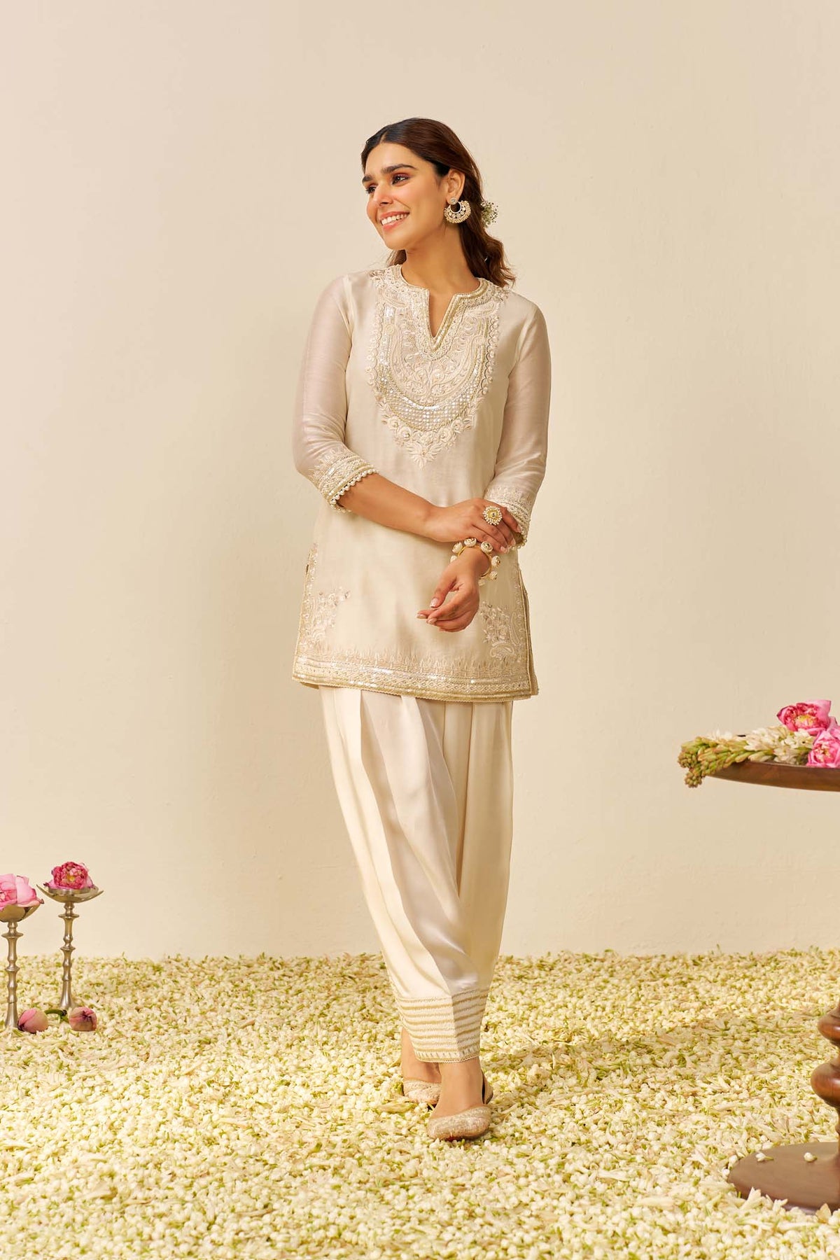 Nikita Chawla in Sara- Daisy Ivory Short Kurta With  Salwar