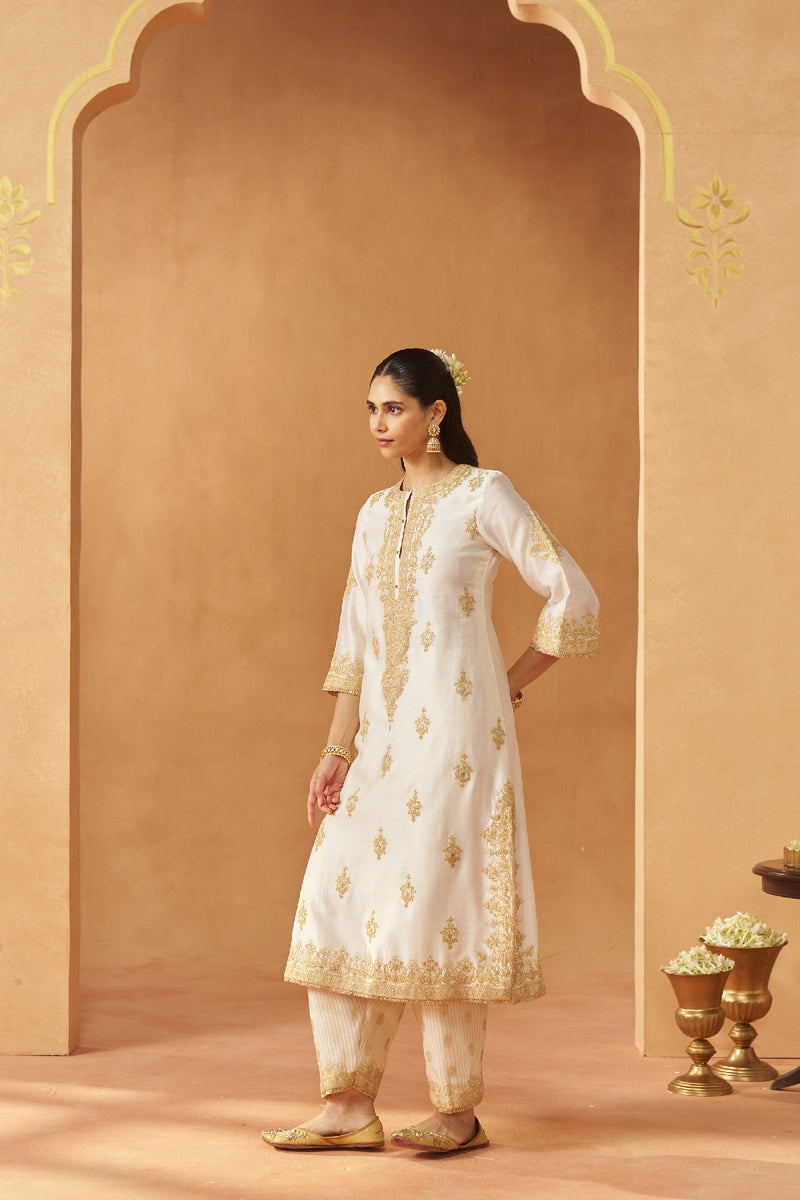Mubina Daisy Ivory Kurta with Salwar and Dupatta (LXRTS)