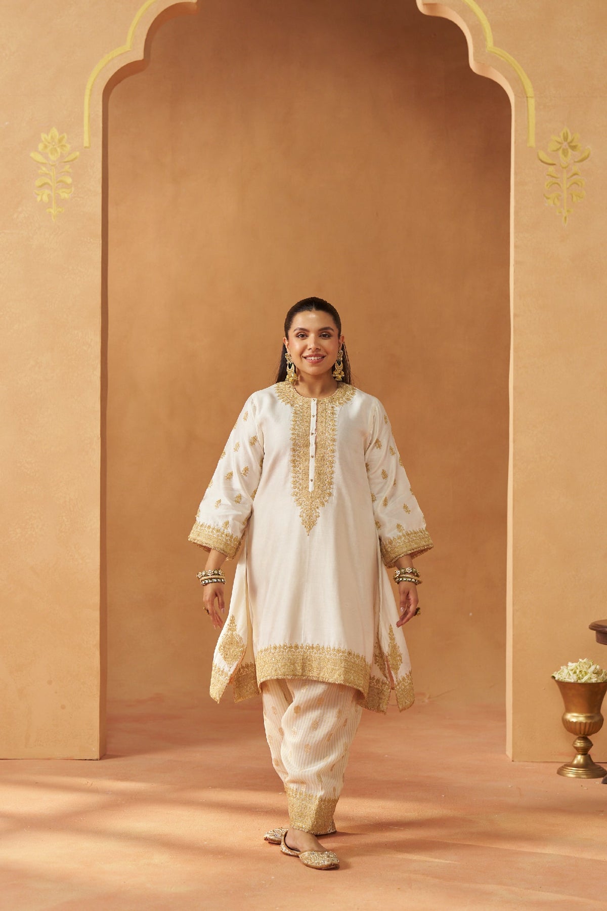 Zeenal Daisy Ivory A-Line Kaaftan with Salwar (LXRTS)