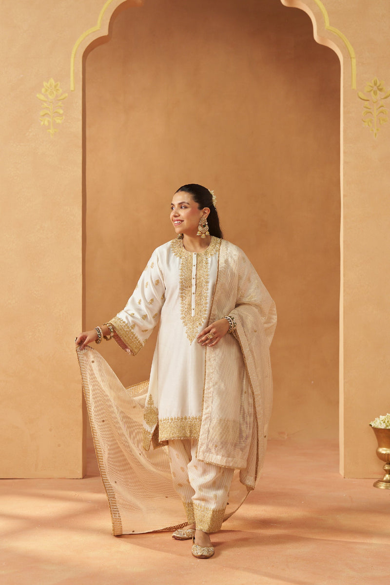 Zeenal Daisy Ivory A-Line Kaaftan with Salwar (LXRTS)
