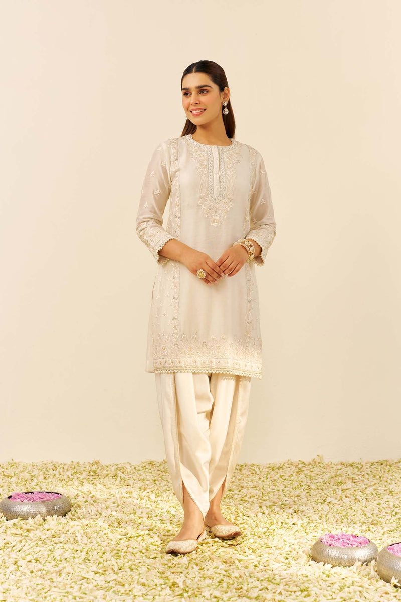 ZAISHA - Daisy Ivory SHORT KURTA WITH DHOTI (LXRTS)
