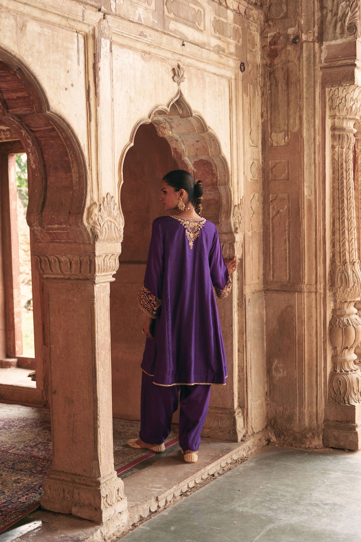 MARWA - DEEP PURPLE SHORT CHAUGA WITH SALWAR (LXRTS)