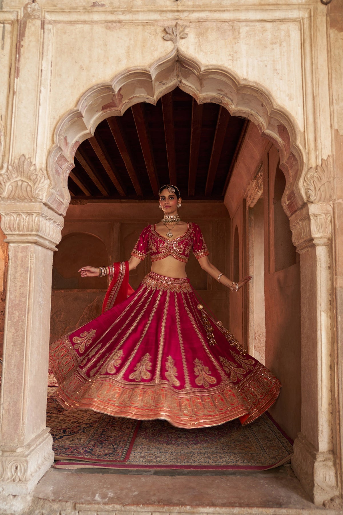 AMARA - Rani Hotpink LEHENGA